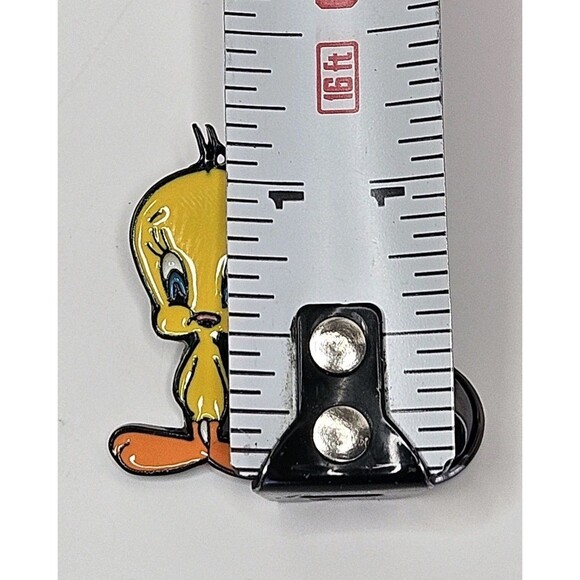 Tweety Bird Enamel Pin Looney Tunes WB Cartoon 1.25" Brooch - Picture 2 of 3